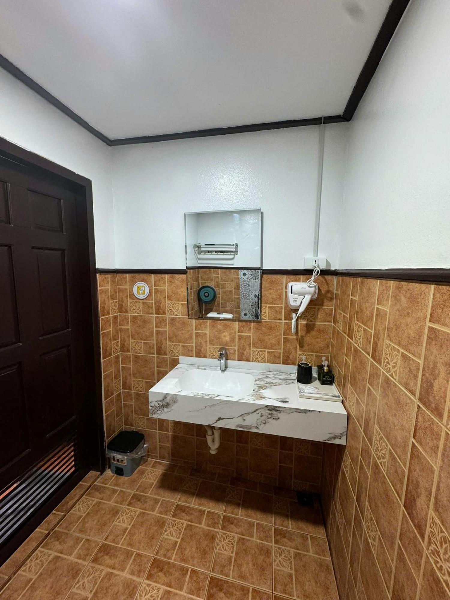 Win Hotel Vang Vieng Eksteriør bilde